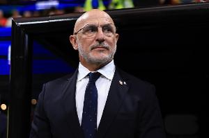 德拉富恩特：梅里诺是世界级球员 每当我们需要他时他总在那里